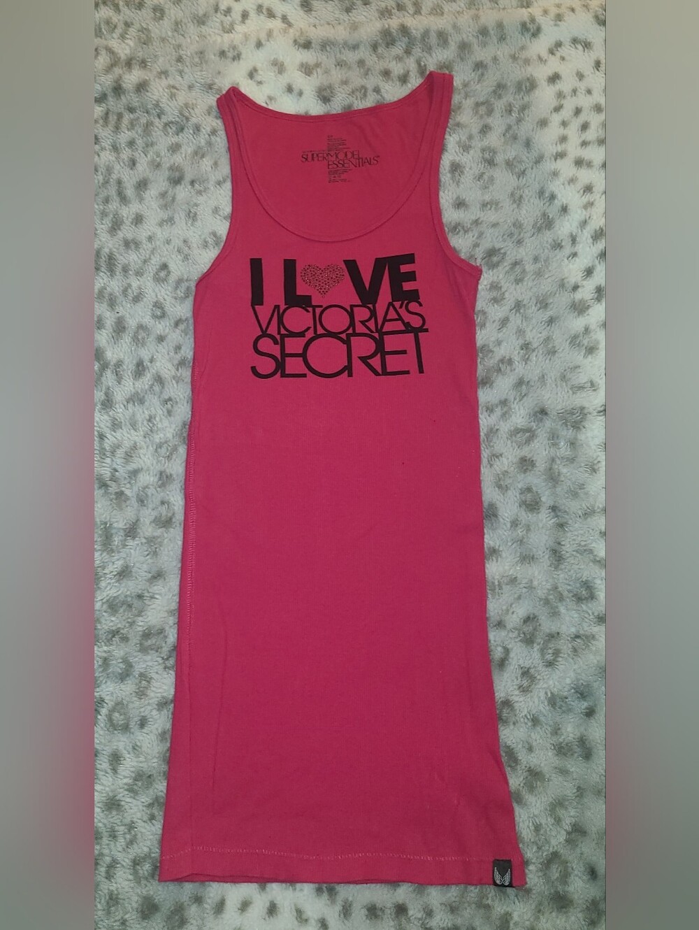 Victoria's Secret Supermodel Essentials Hot Pink Bling Heart Tank NWOT - Picture 4 of 6